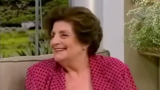 10 Livros de Zíbia Gasparetto Que Vão Transformar Sua Alma (e Sua Estante) em 2025! Miniatura do vídeo: ZIBIA GASPARETTO REVELA O SEGREDO DO SUCESSO DE SEUS LIVROS