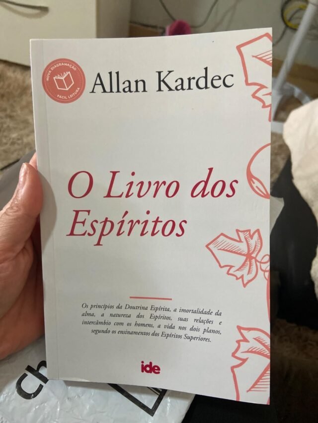 O Livro dos Espíritos é bom? Vale a pena ler? Resenha completa! Version 1.0.0